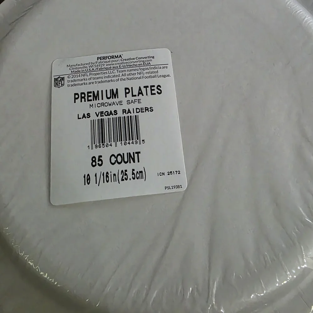 Raiders Black Party Plates 85 count